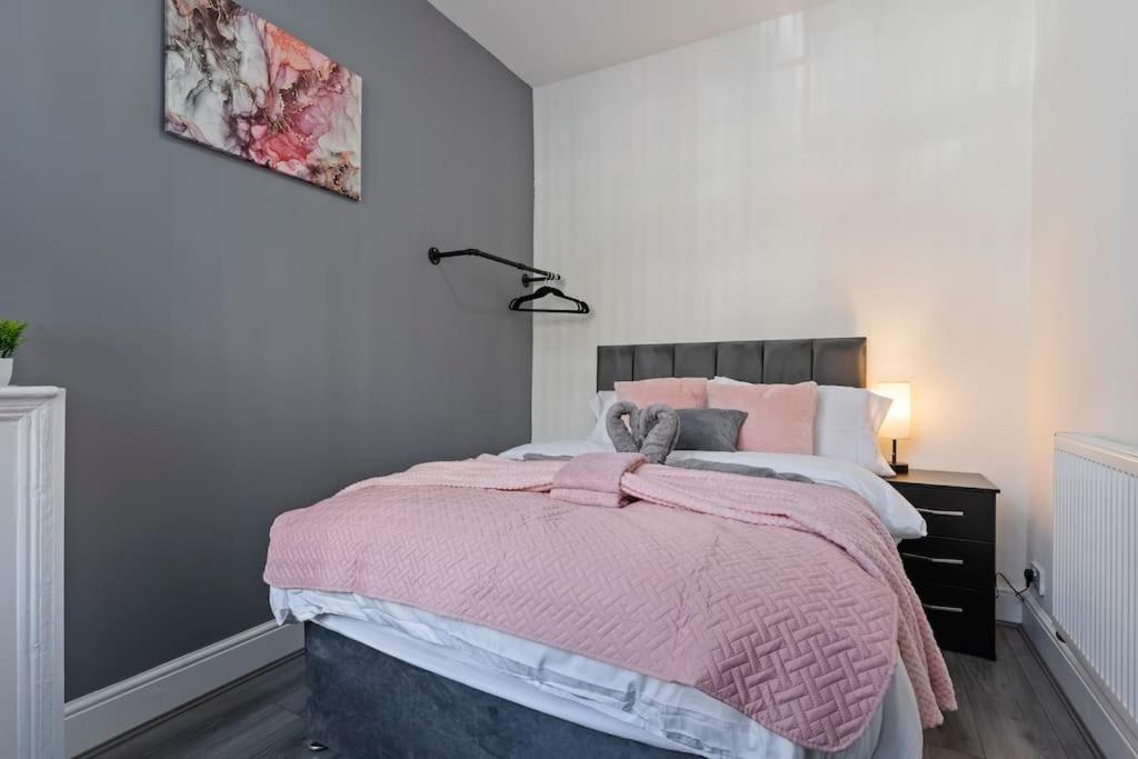 Masterson House By Rmr - New - Sleeps 9 - Modern - Parking - *